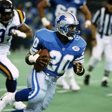 Barry Sanders running downfield in action